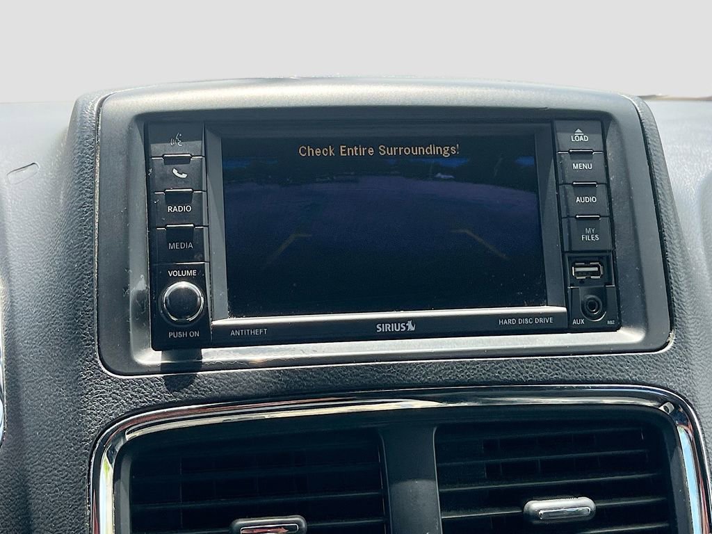 Used 2019 Dodge Grand Caravan SXT FWD image 13
