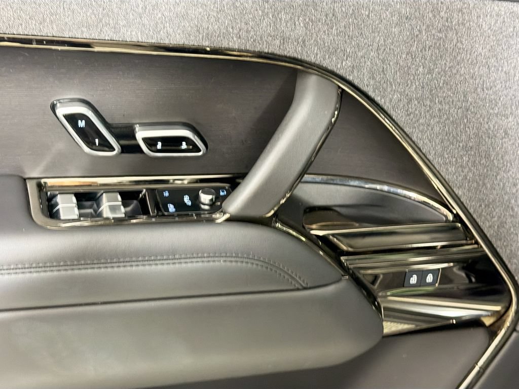 Certified 2024 Land Rover Range Rover Sport SE AWD/4WD image 18