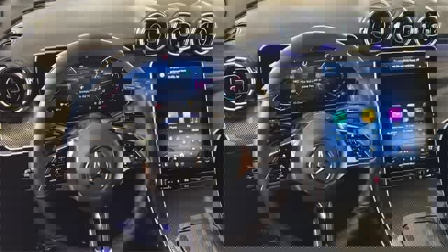 Used 2025 Mercedes-Benz GLC 300 4MATIC image 68