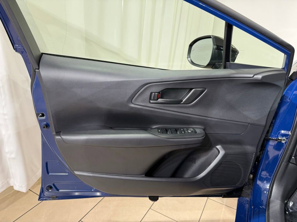 Used 2026 Toyota Prius Plug-In Hybrid FWD image 16