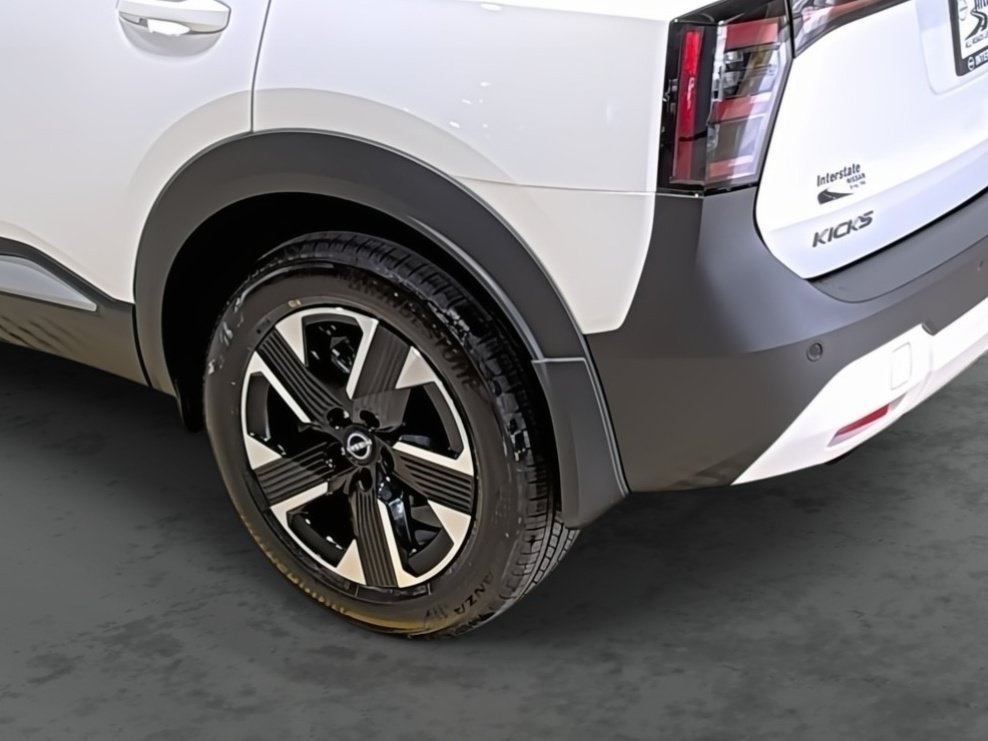 New 2026 Nissan Kicks SV w/ Cold Weather Package AWD/4WD image 11