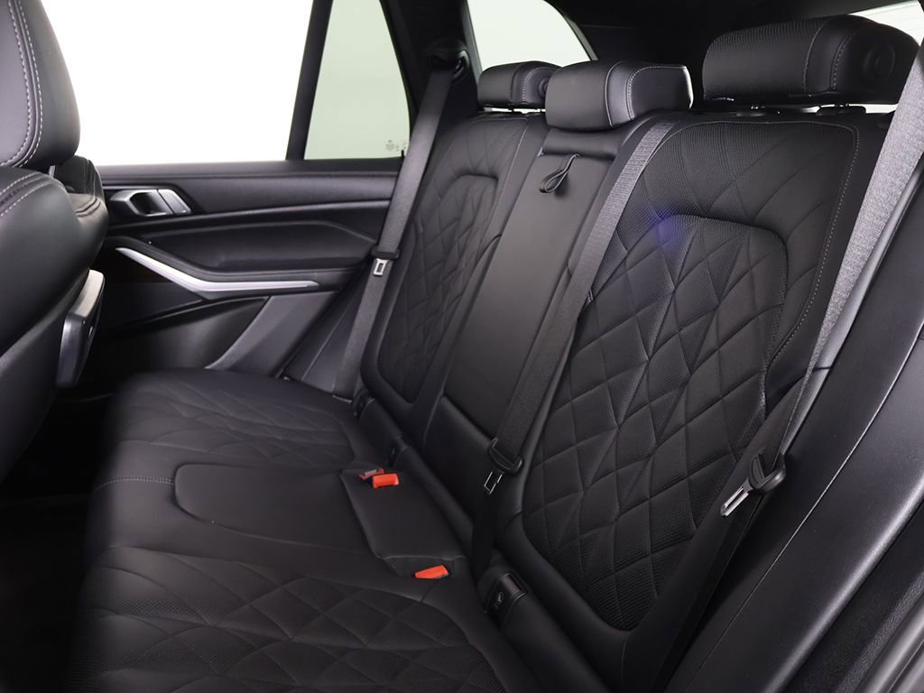 Used 2023 BMW X5 xDrive40i image 36