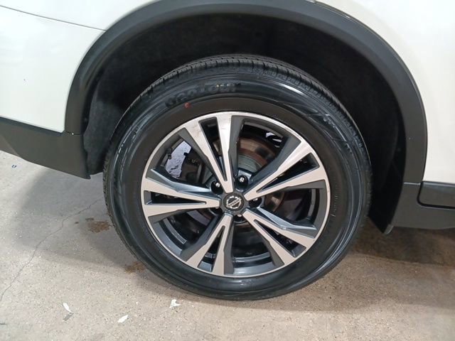 Used 2018 Nissan Rogue SL image 37