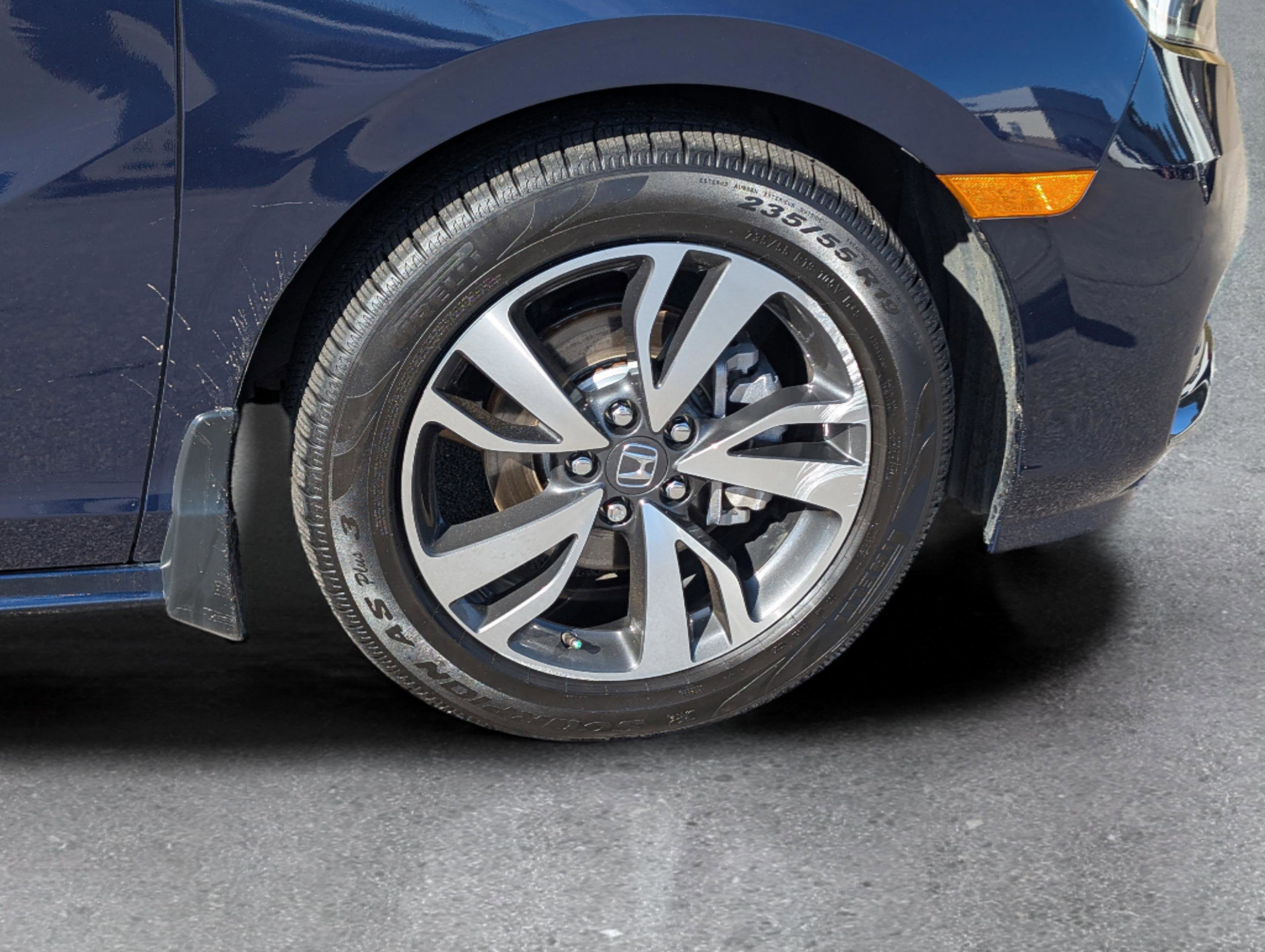 Used 2023 Honda Odyssey Touring image 6