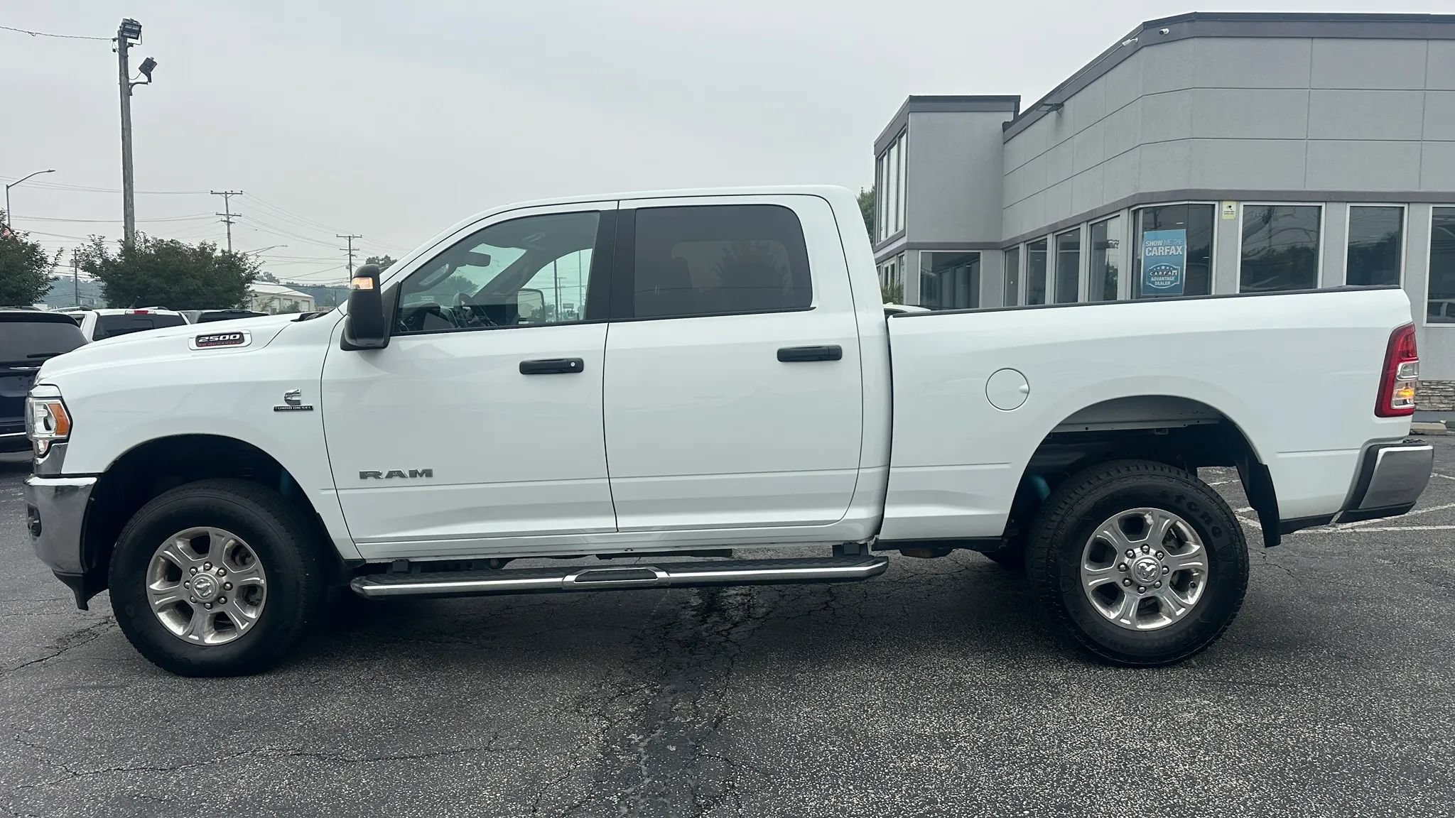 Used 2024 RAM 2500 Big Horn w/ Off Road Package AWD/4WD image 9