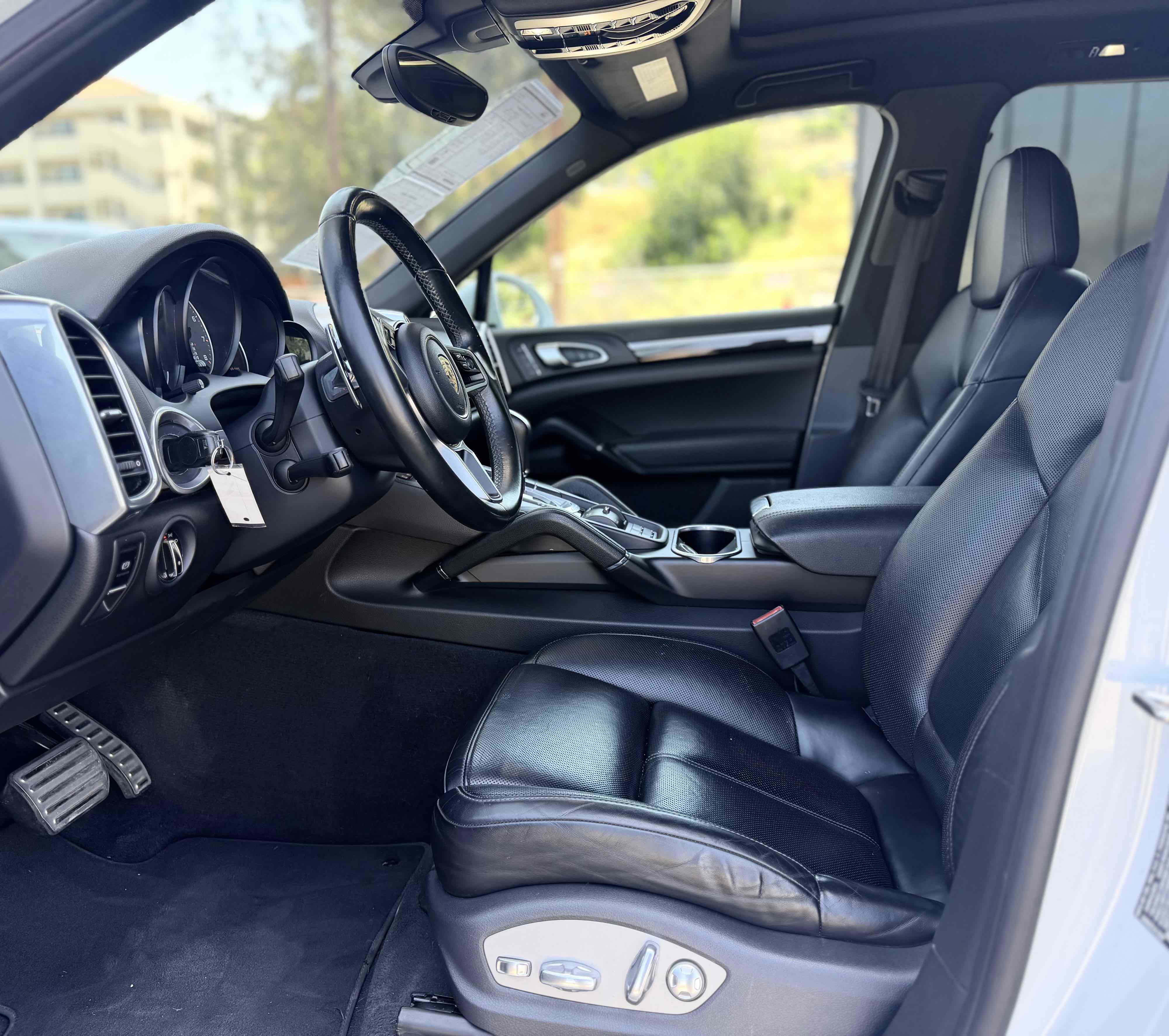 Used 2015 Porsche Cayenne S AWD/4WD image 20
