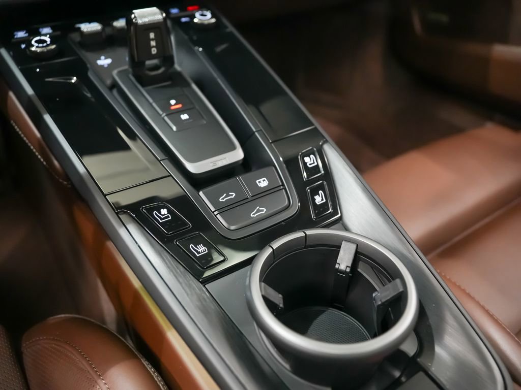 Certified 2025 Porsche 911 Carrera 4 GTS AWD/4WD image 31