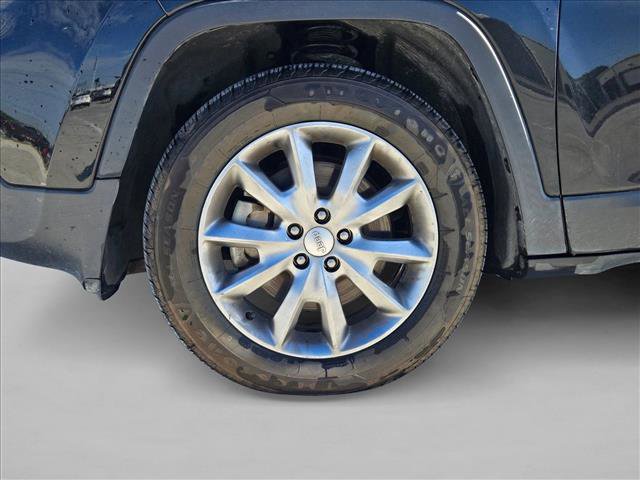 Used 2018 Jeep Cherokee Limited image 23