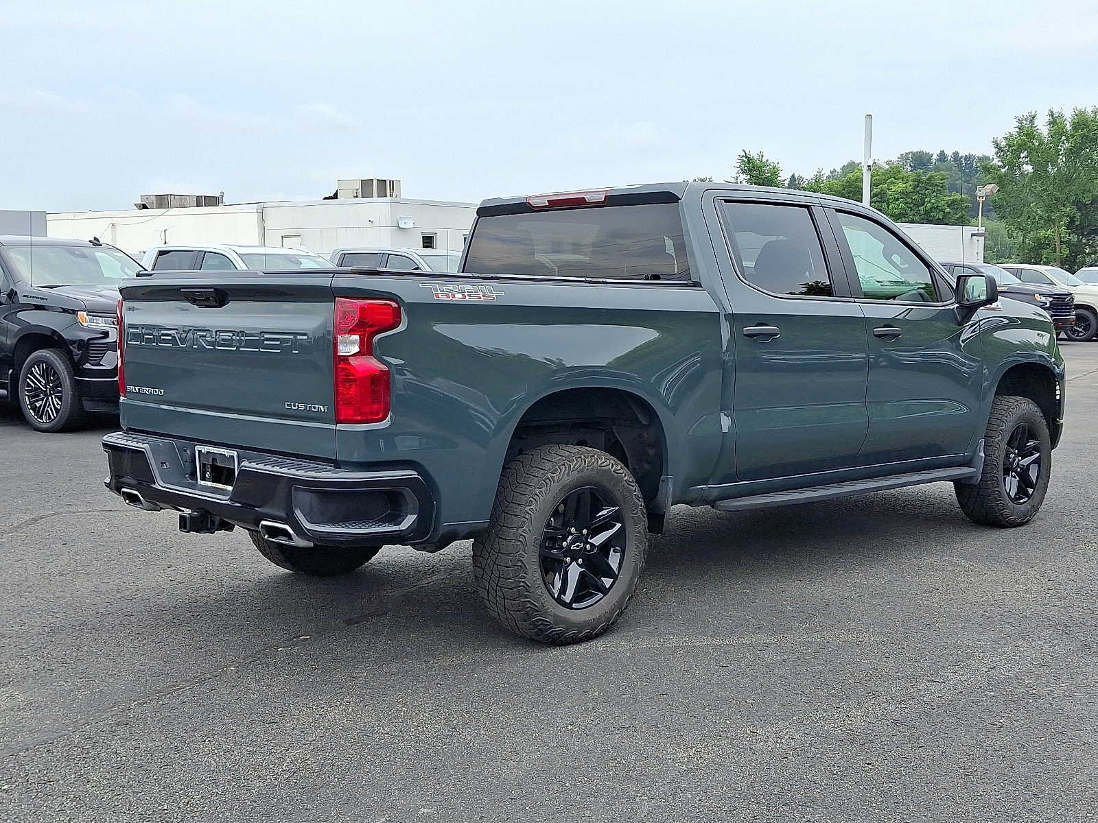 Used 2025 Chevrolet Silverado 1500 Custom Trail Boss AWD/4WD image 6