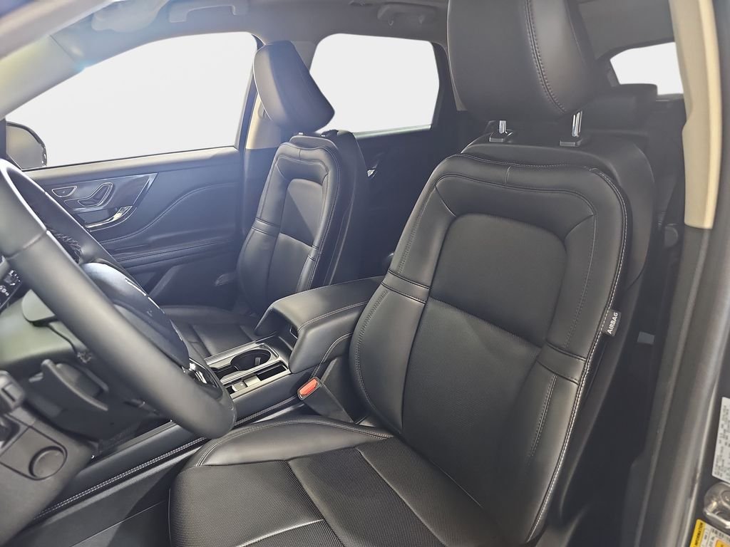 Used 2024 Lincoln Corsair AWD w/ Equipment Group 101A image 18