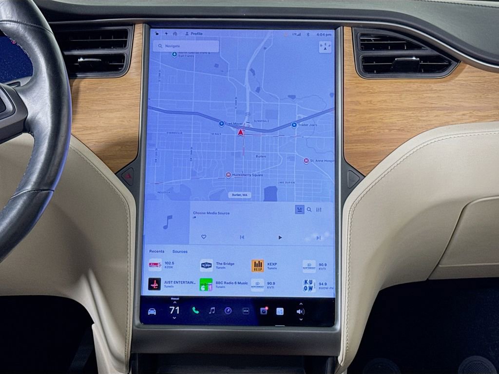 Used 2020 Tesla Model X Long Range image 15