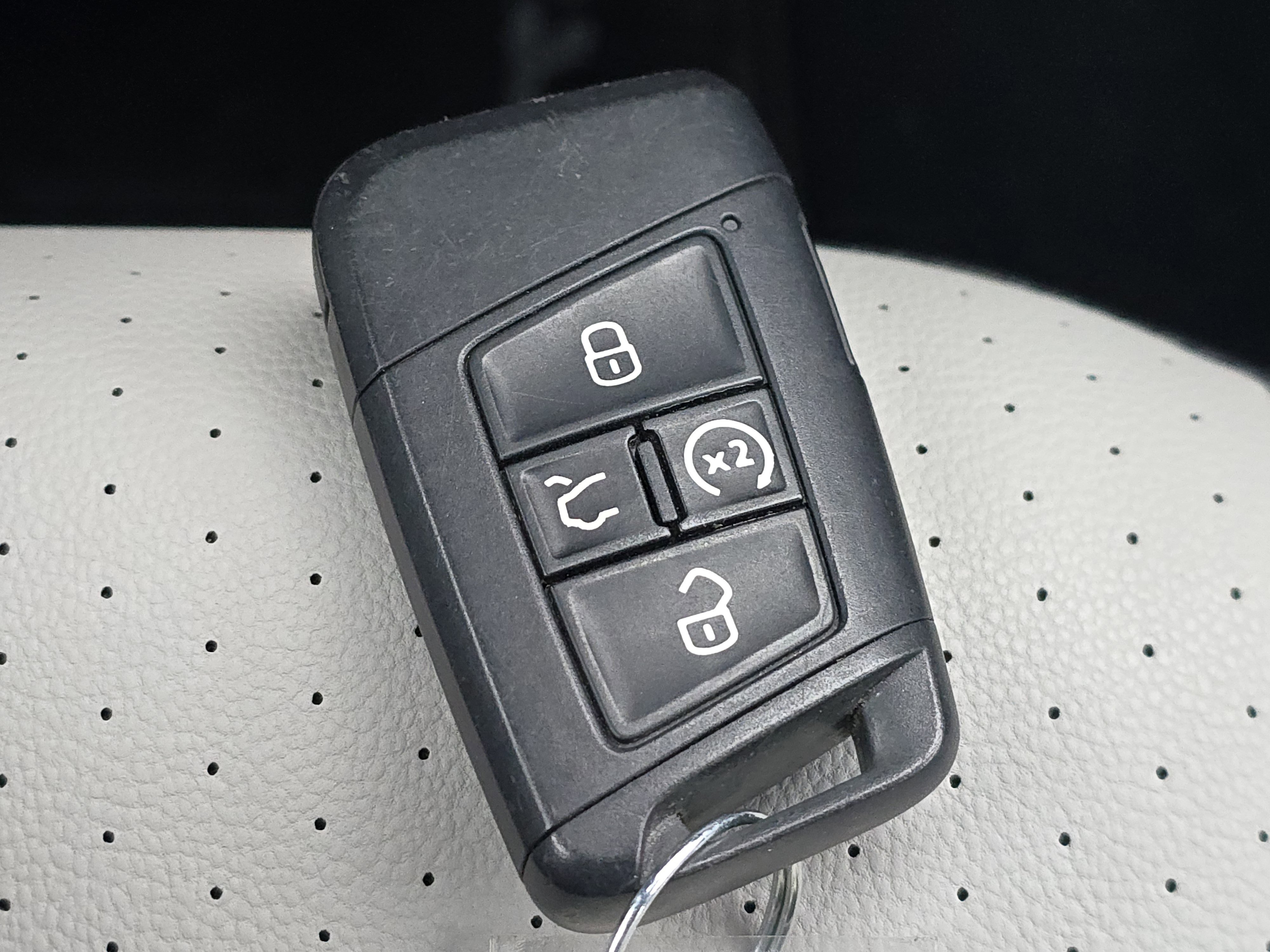 Certified 2021 Volkswagen Jetta R-Line w/ R-Line Cold Weather Package image 27