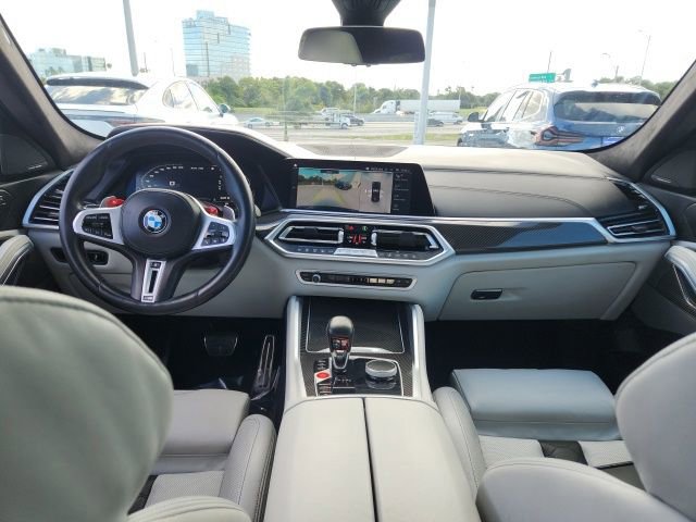 Used 2022 BMW X6 M image 30