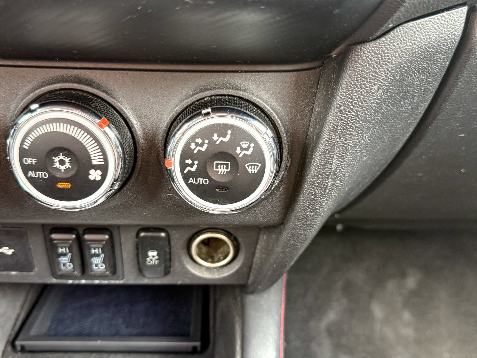 Used 2018 Mitsubishi Outlander Sport LE AWD/4WD image 34