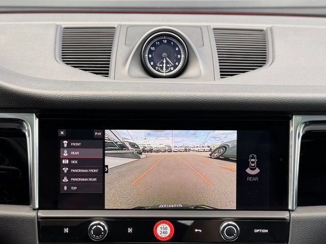 Certified 2025 Porsche Macan image 29