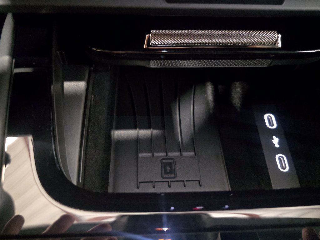 New 2026 Porsche Cayenne Turbo AWD/4WD image 35