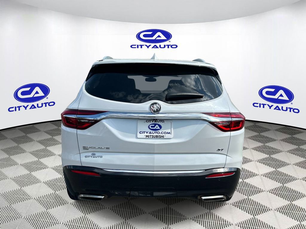 Used 2020 Buick Enclave Essence w/ Sport Touring Edition image 5