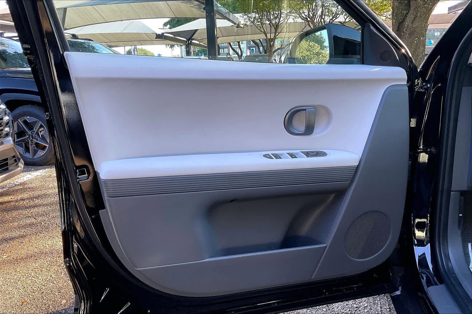 Certified 2026 Hyundai Ioniq 5 SEL RWD image 21