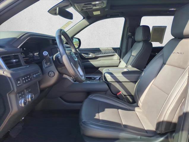 Used 2022 GMC Yukon Denali AWD/4WD image 14