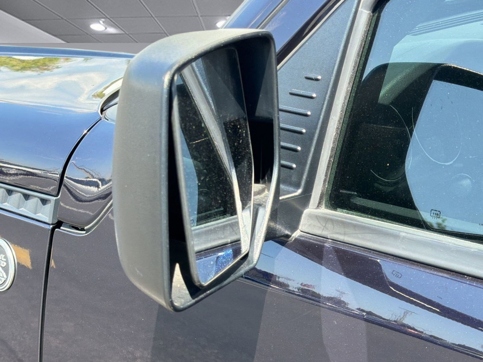 Used 2011 Jeep Liberty Sport image 23