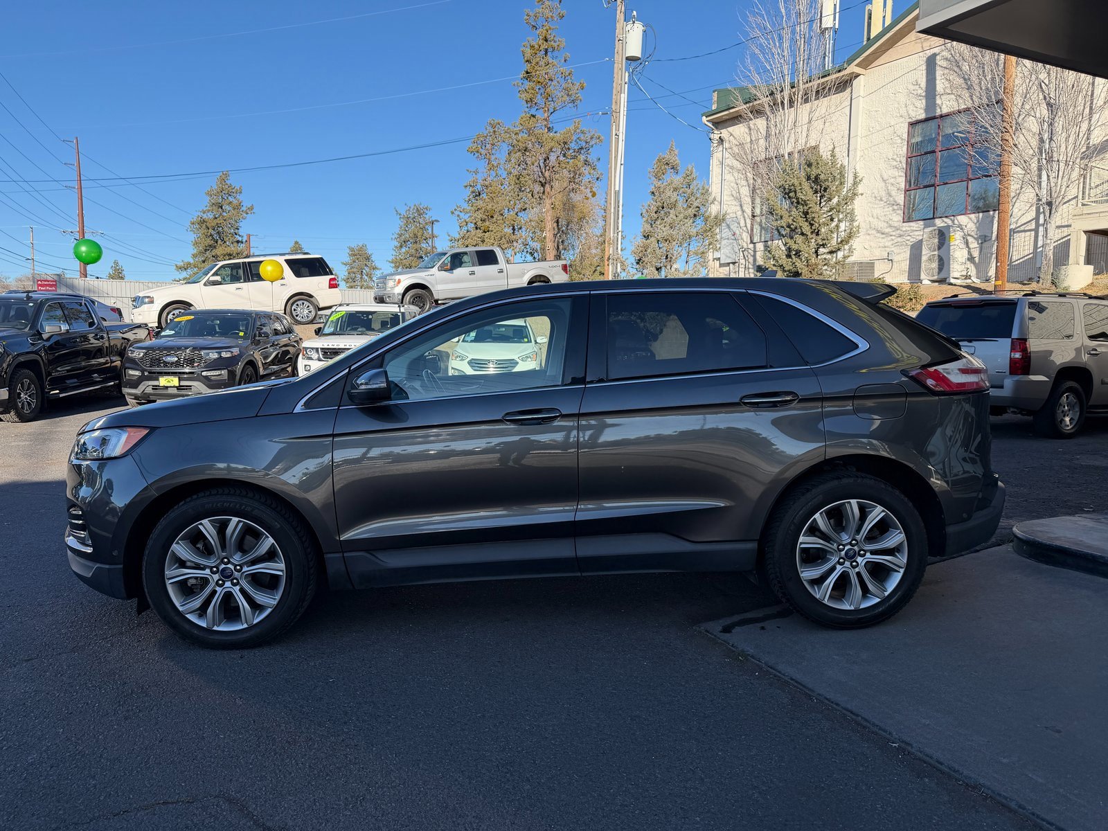 Used 2019 Ford Edge Titanium w/ Equipment Group 301A image 3
