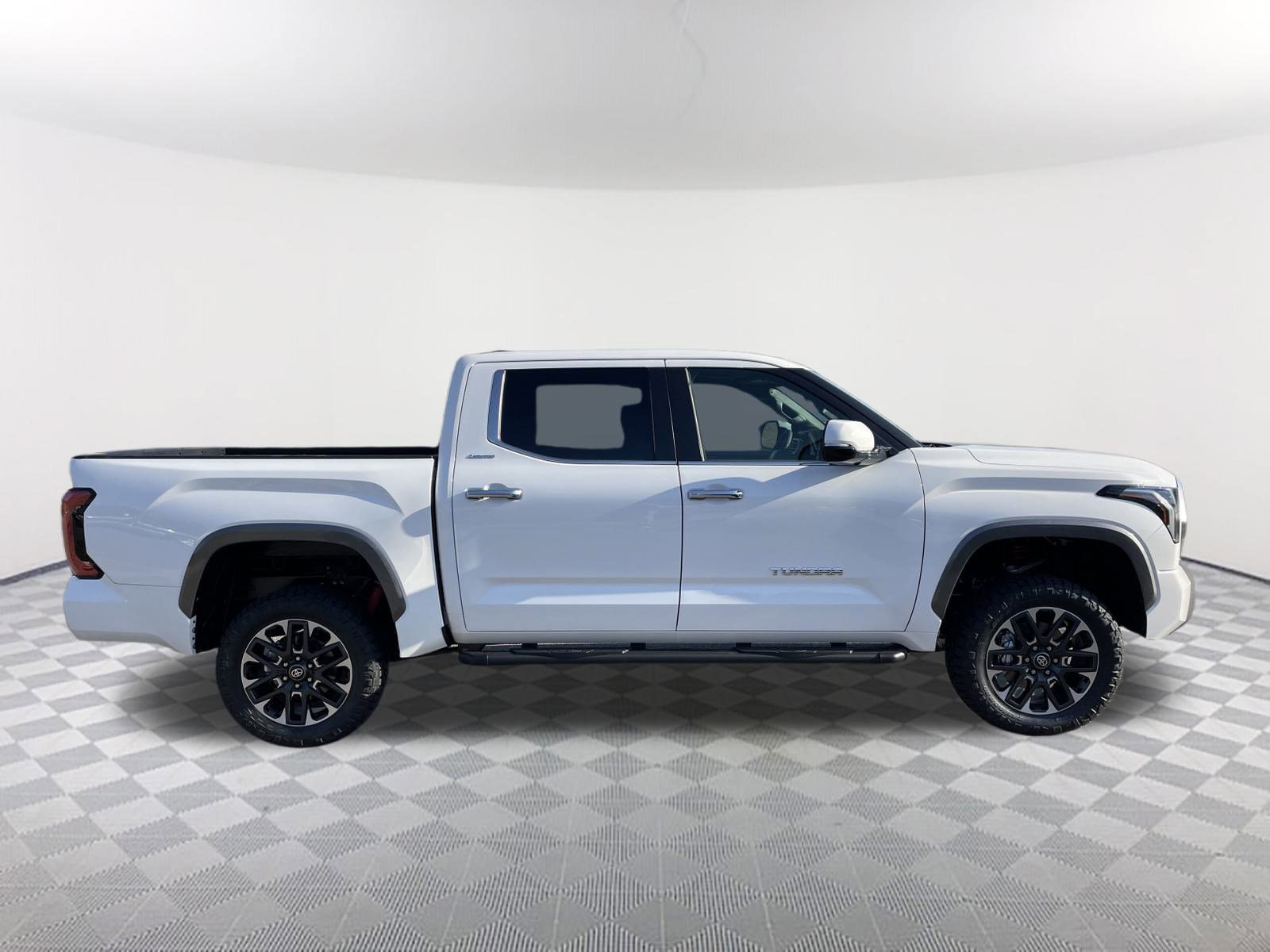 New 2025 Toyota Tundra Limited image 2