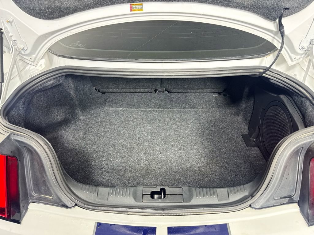 Used 2019 Ford Mustang Shelby GT350 w/ Technology Package image 30