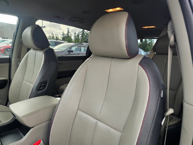 Used 2018 Kia Sedona SX FWD image 20
