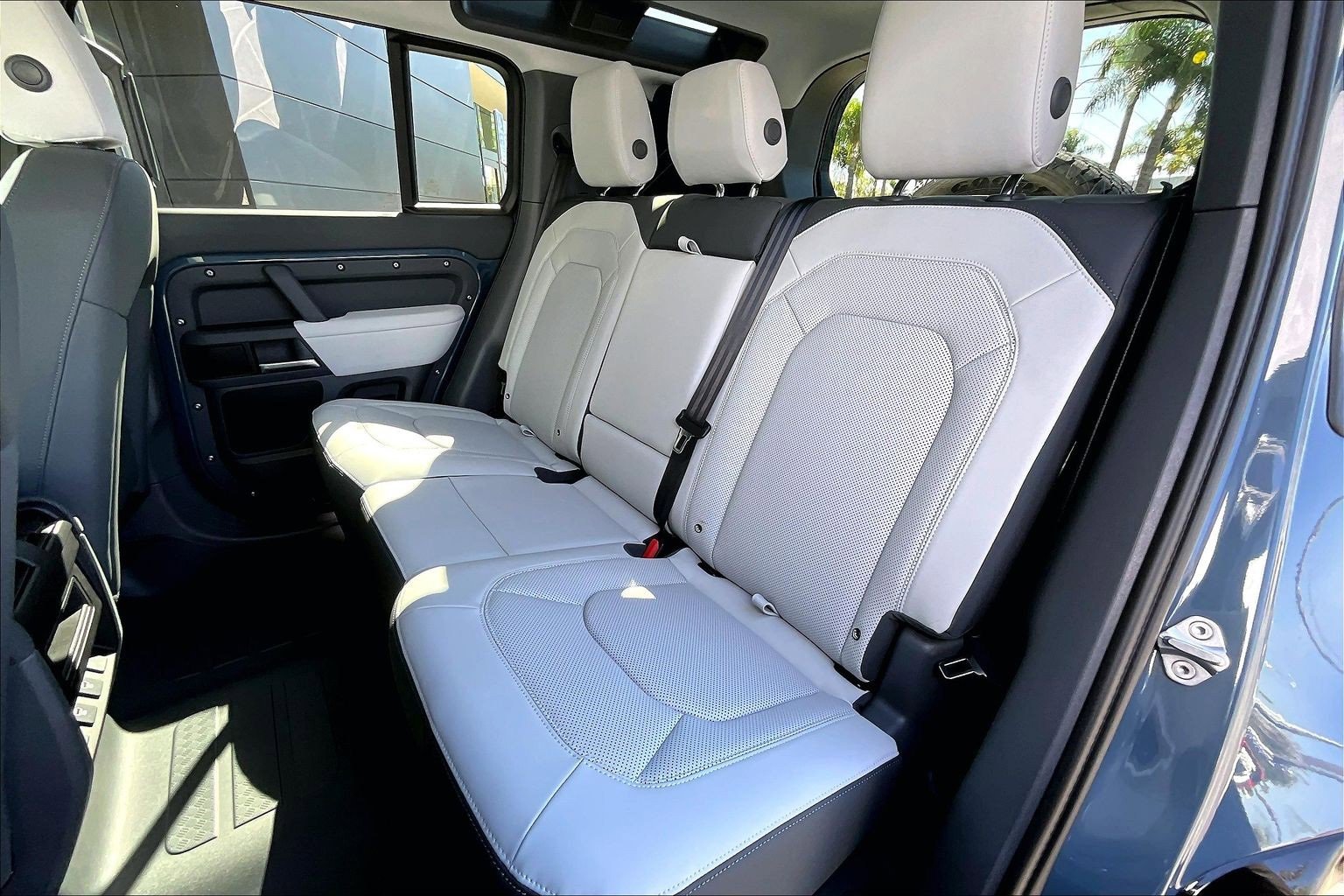 New 2025 Land Rover Defender 110 S image 10