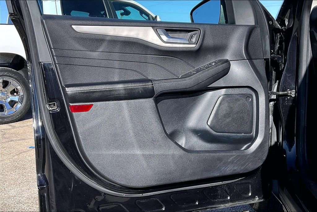 Certified 2021 Ford Escape SE w/ Cold Weather Package image 17