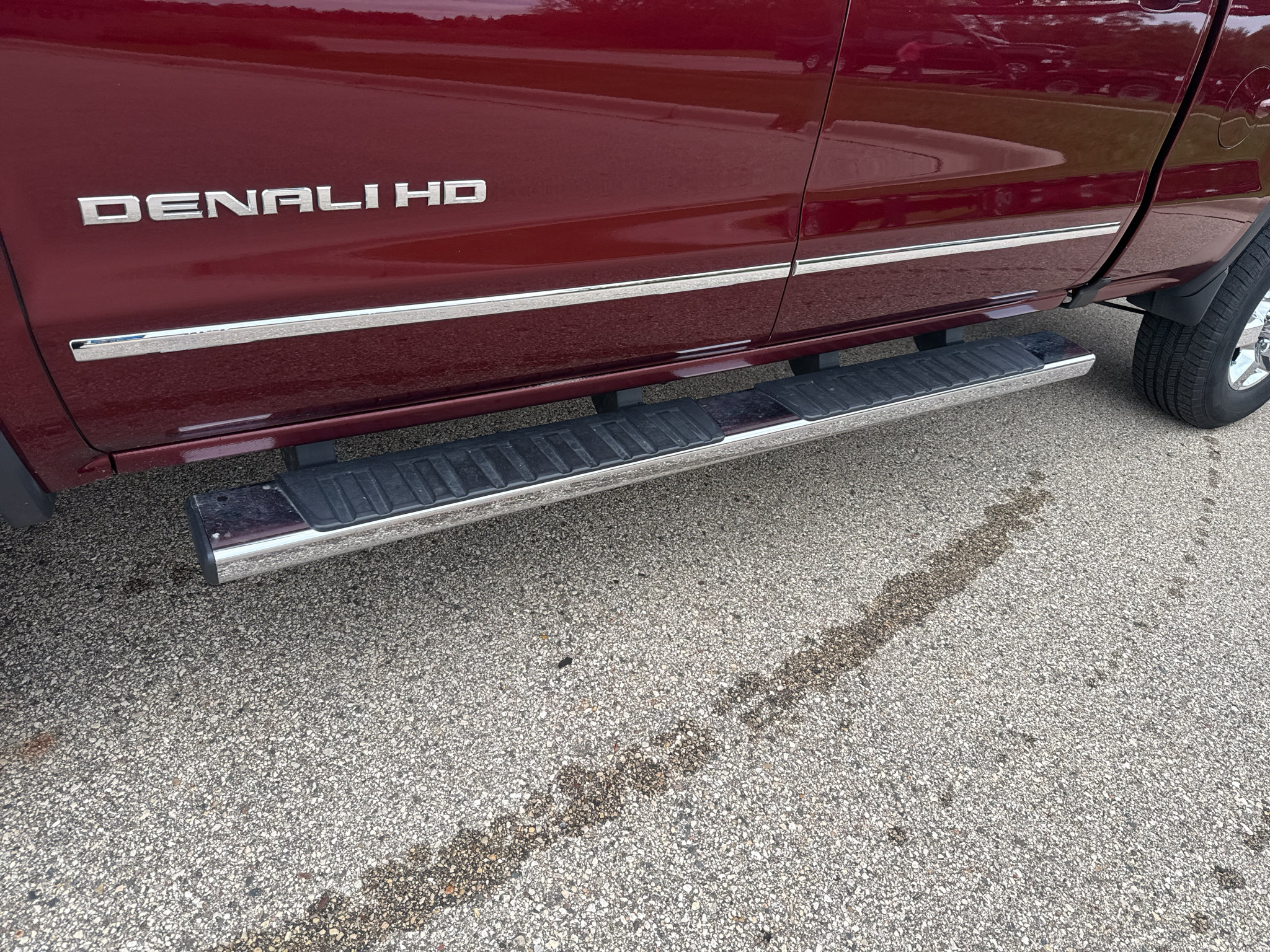 Used 2017 GMC Sierra 3500 Denali w/ Duramax Plus Package AWD/4WD image 9