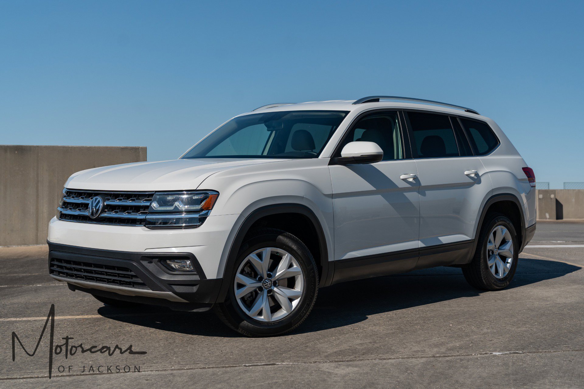 Used 2019 Volkswagen Atlas SE w/ Towing Package image 2