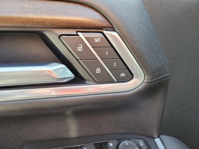 Used 2025 Chevrolet Silverado 2500 High Country w/ Midnight Edition image 21