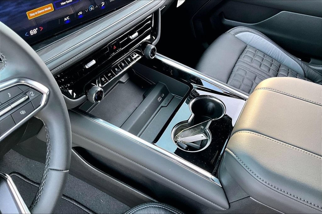 New 2026 Chevrolet Tahoe LS w/ LPO, Dark Essentials Package AWD/4WD image 8