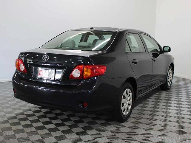 Used 2010 Toyota Corolla LE FWD image 6