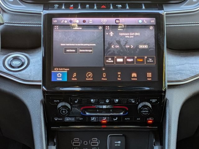 Certified 2023 Jeep Grand Cherokee L Limited w/ Luxury Tech Group II AWD/4WD image 18