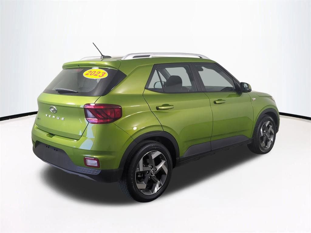 Certified 2023 Hyundai Venue SEL w/ Cargo Package image 5