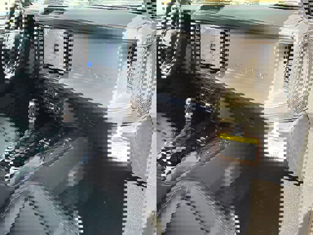 New 2026 Ford Bronco Outer Banks image 13