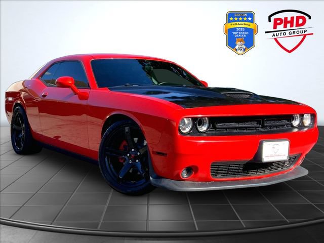 Used 2021 Dodge Challenger GT w/ Blacktop Package RWD image 1