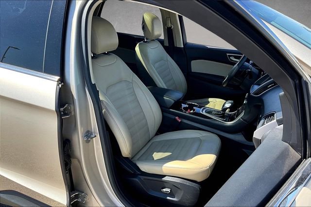 Used 2017 Ford Edge SEL w/ Equipment Group 201A image 7