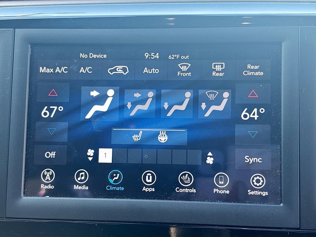 Used 2019 Chrysler Pacifica Touring-L image 35