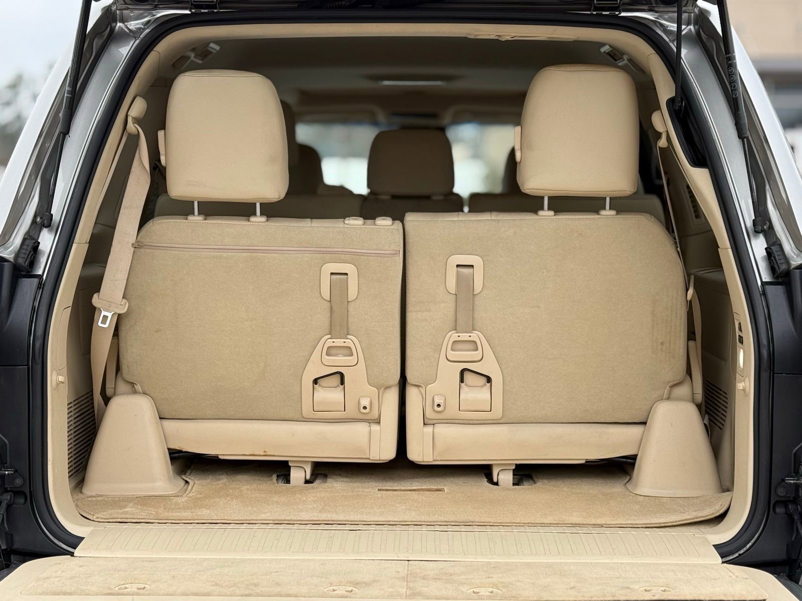 Used 2016 Lexus LX 570 4WD w/ Luxury Package image 50