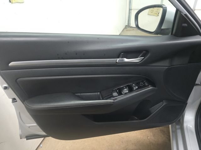 Used 2023 Nissan Altima 2.5 SV image 17