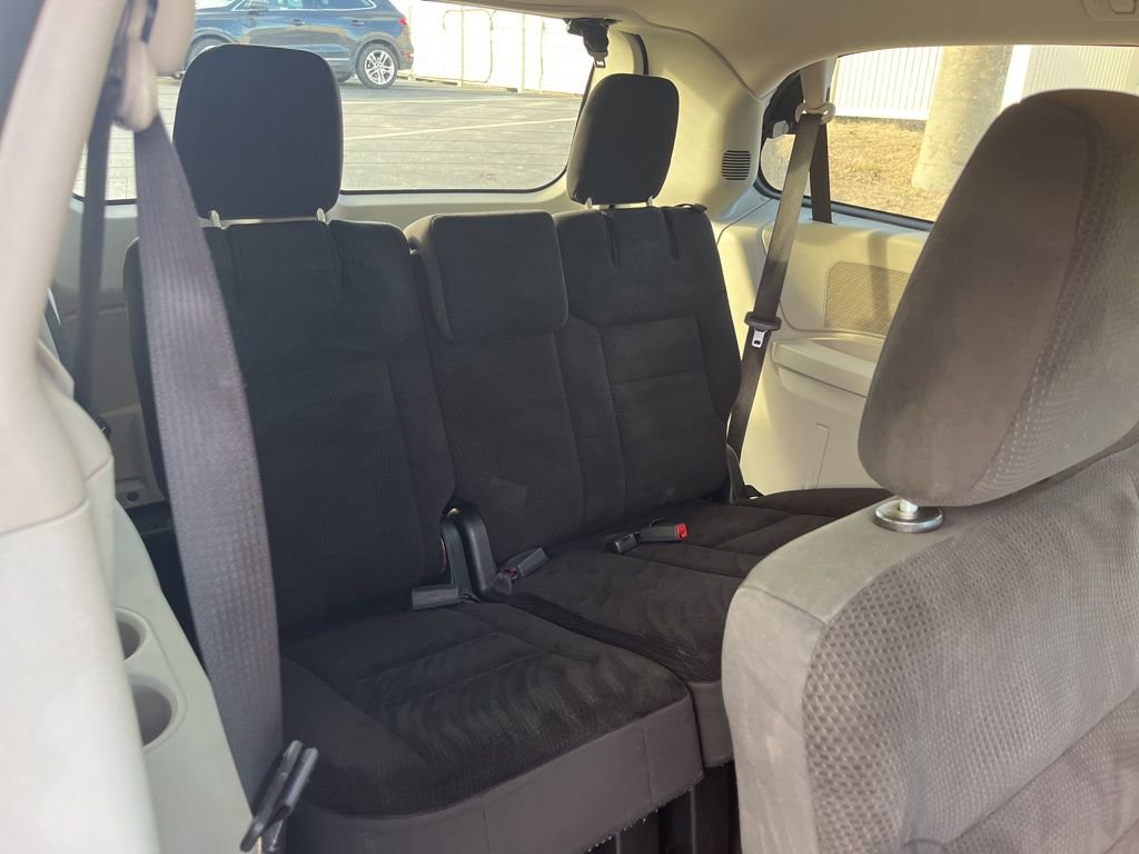 Used 2018 Dodge Grand Caravan SE image 22