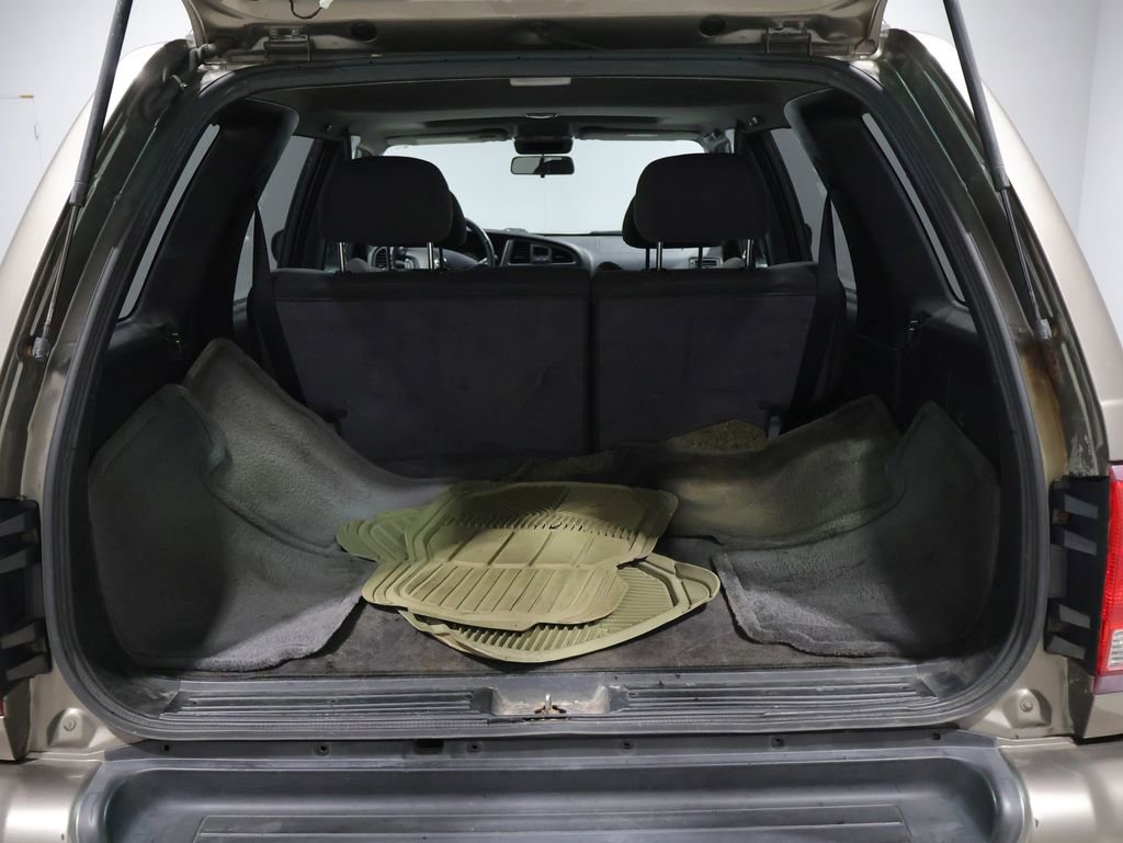 Used 2002 Nissan Pathfinder SE AWD/4WD image 4