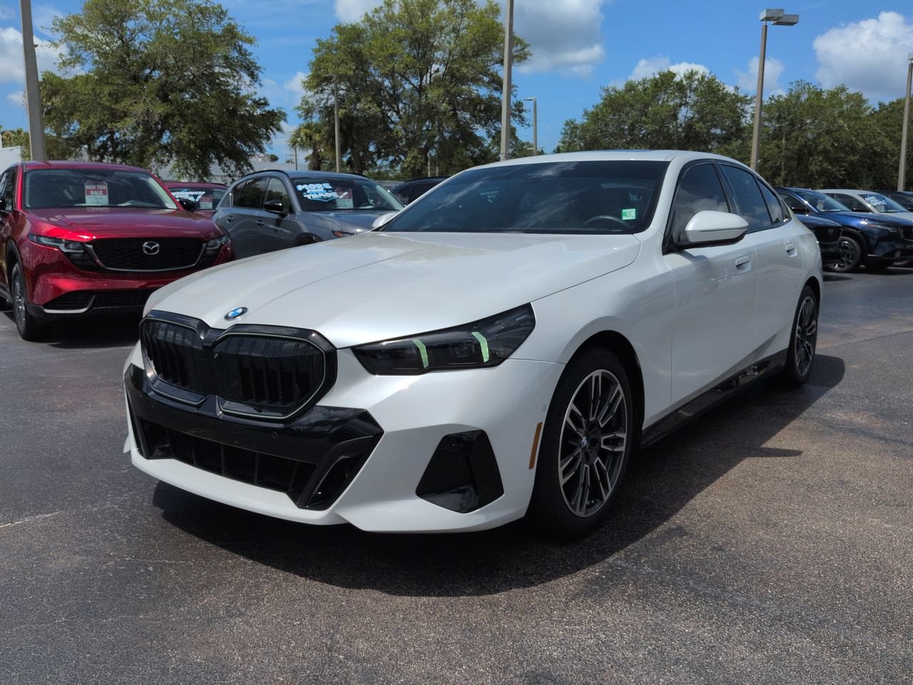 Used 2024 BMW 530i w/ M Sport Package RWD image 8