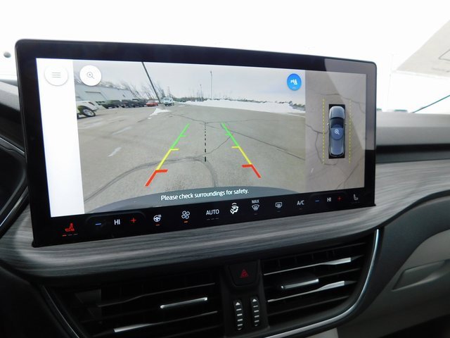 Used 2023 Ford Escape Platinum image 39