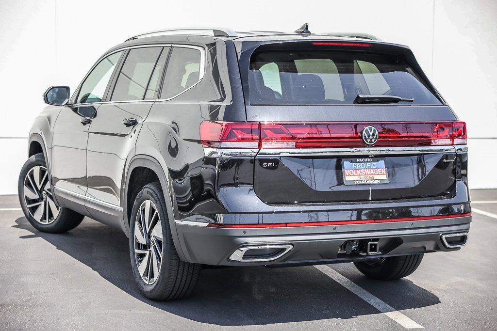 New 2026 Volkswagen Atlas SEL image 3