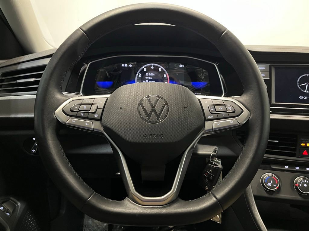 Used 2023 Volkswagen Jetta S image 6