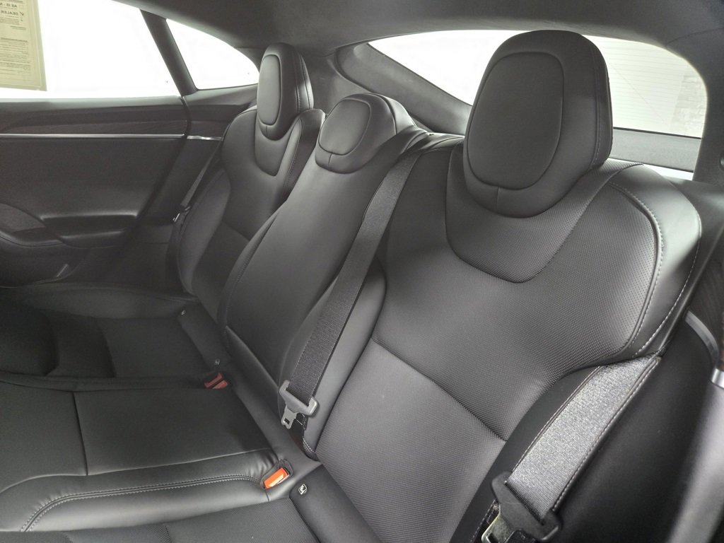 Used 2022 Tesla Model S image 29